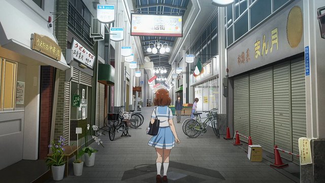 After-school stroll in the shopping street